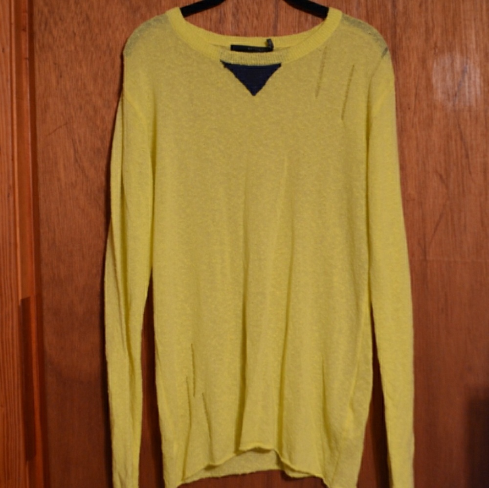 Lightweight Fashionable Sweater